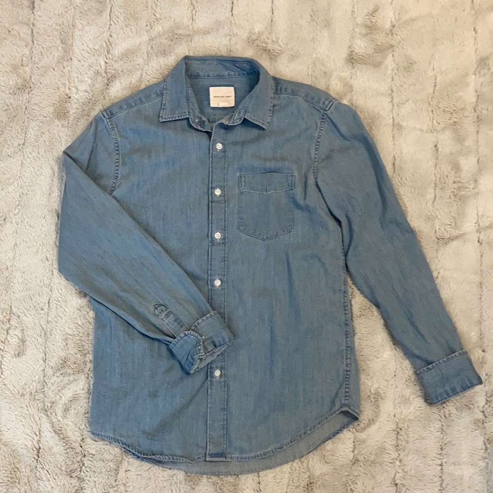 American Eagle denim button up, size small, EUC